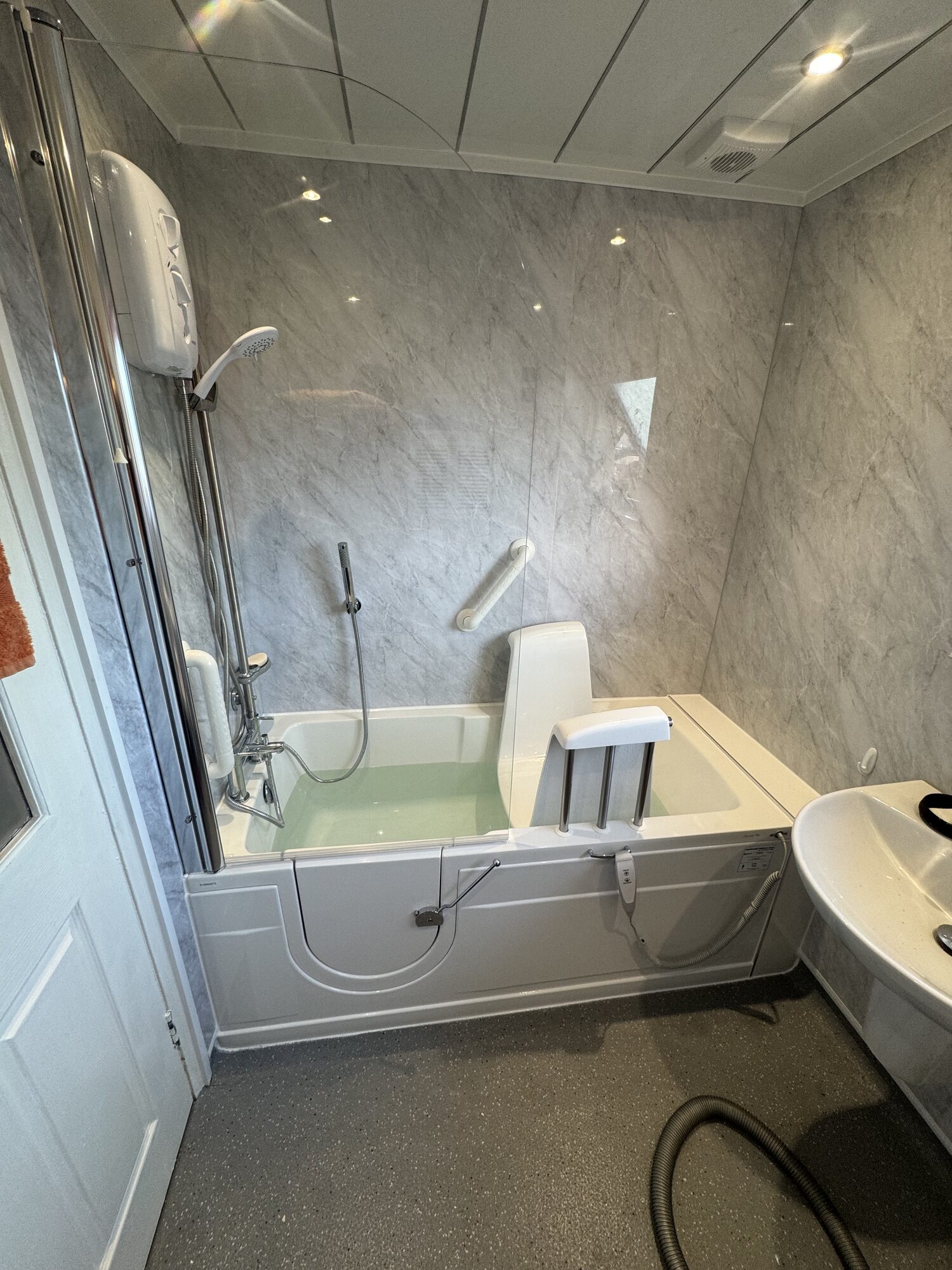 Huyton, Knowsley · Walk-In Baths
